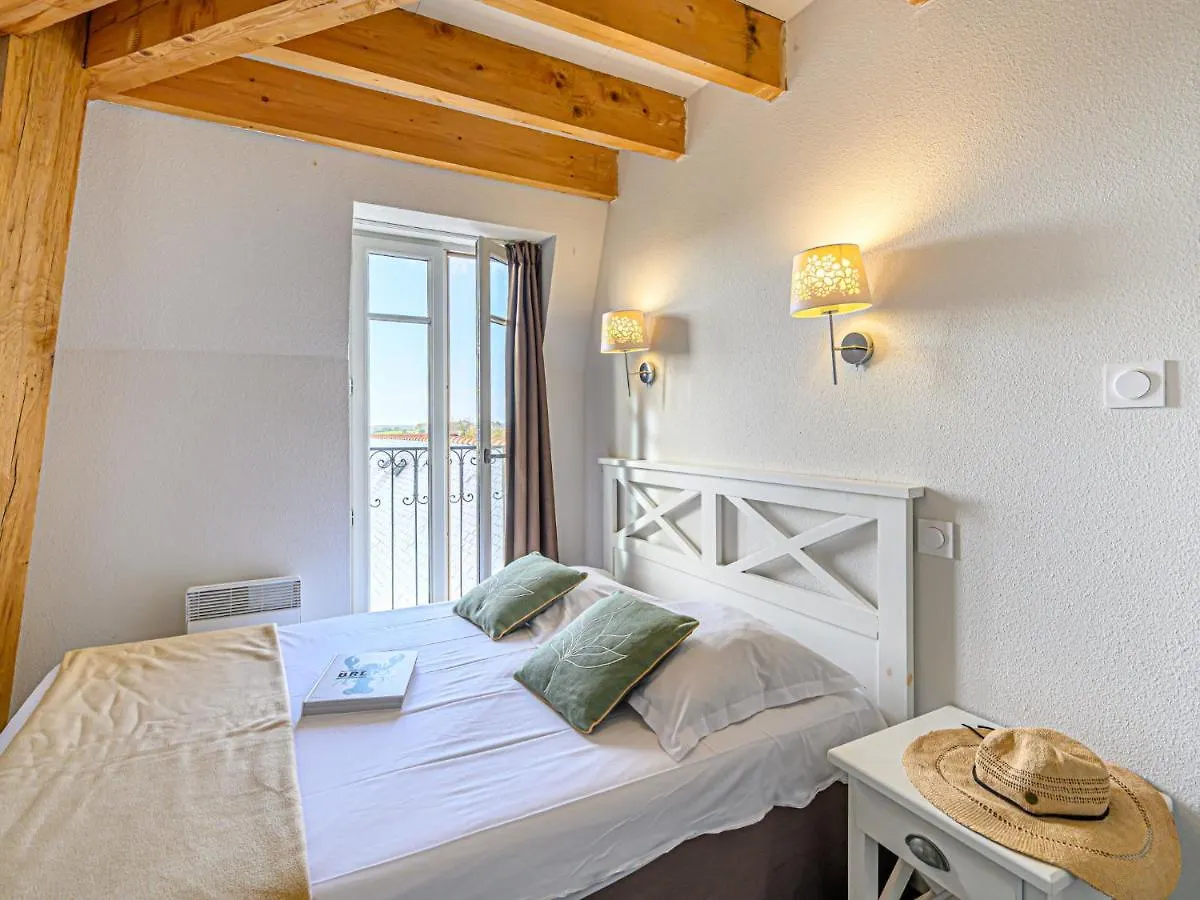 Apartment Le Chateau De Kergonano-13 By Interhome Baden 0*,