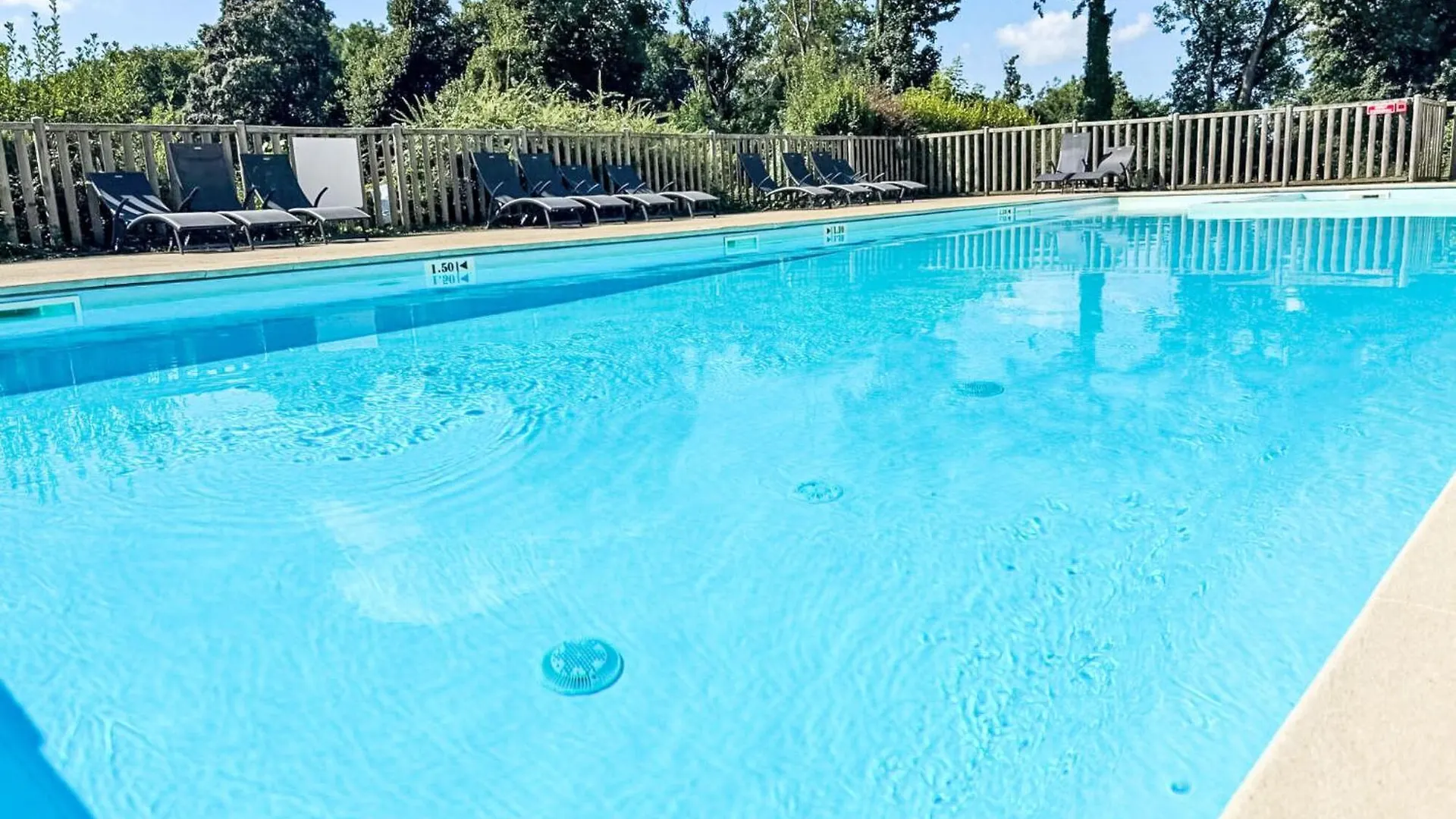 Apartment Le Chateau De Kergonano-13 By Interhome Baden Francia